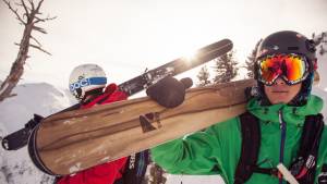 Nicht von der Stange – Individuelle Ski von Hand