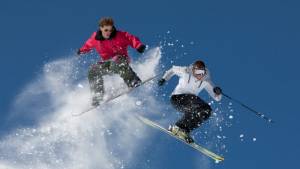Ski vs. Snowboard – Der ewige Konflikt